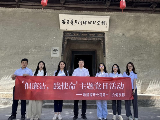 161715842174243534.jpg 4d1c2c839e543fff3750058c27834989.jpg