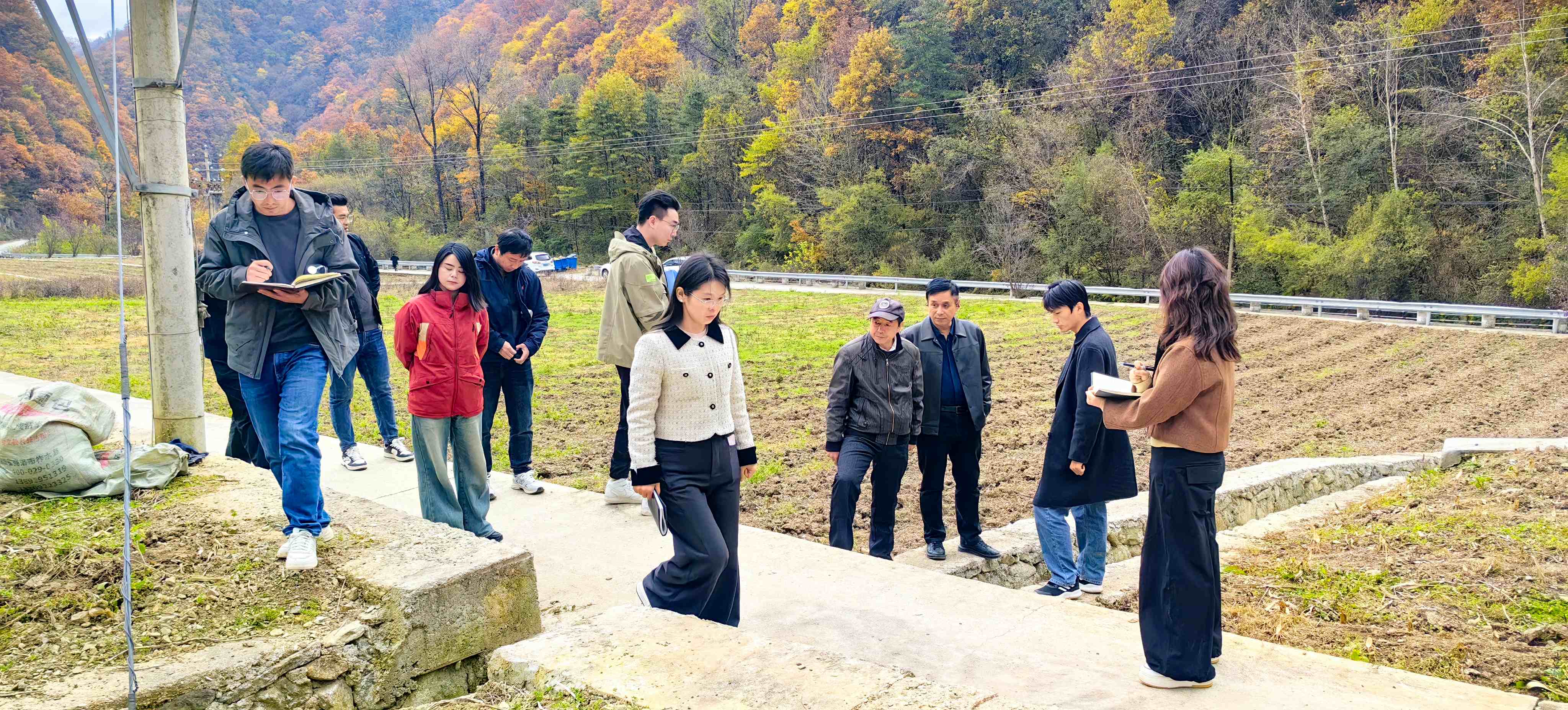 061762419132130829.jpg 柞水驗收2(1).jpg